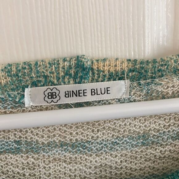 Tribal Print Sweater  - Picture 7 of 9